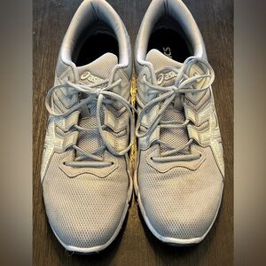 ASICS Gel-Quantum 90 men’s running shoes. Size 14, grey and white